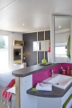 Village 4* Кнокке-Хейст