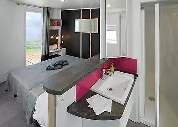 Village 4* Кнокке-Хейст